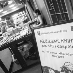 Knihovna v krabici