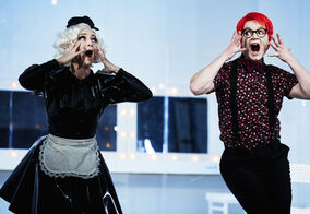 Viktor aneb Dítka u moci, na fotografii s Magdalenou Zimovou 